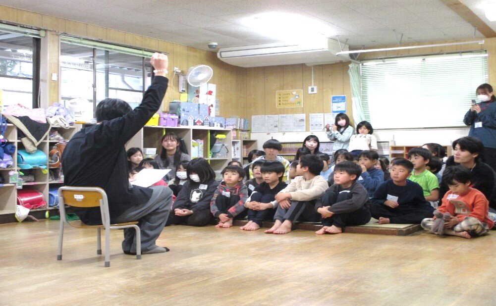 学童保育連携プログラム「～表現遊びを楽しもう！見えないものが見えてくる～」表現活動報告